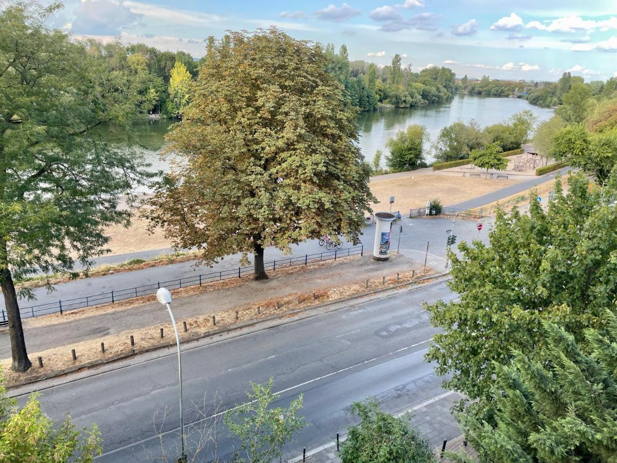 River Main I Taunus View I Workplace I Kitchen Offenbach am Main Eksteriør billede